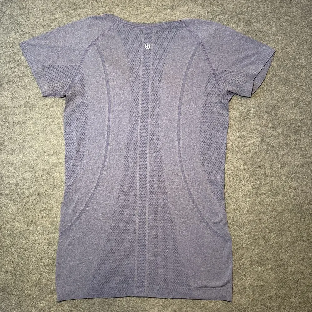 Lululemon Women Short Sleeve Athletic Top Size 6 Heathered Purple
